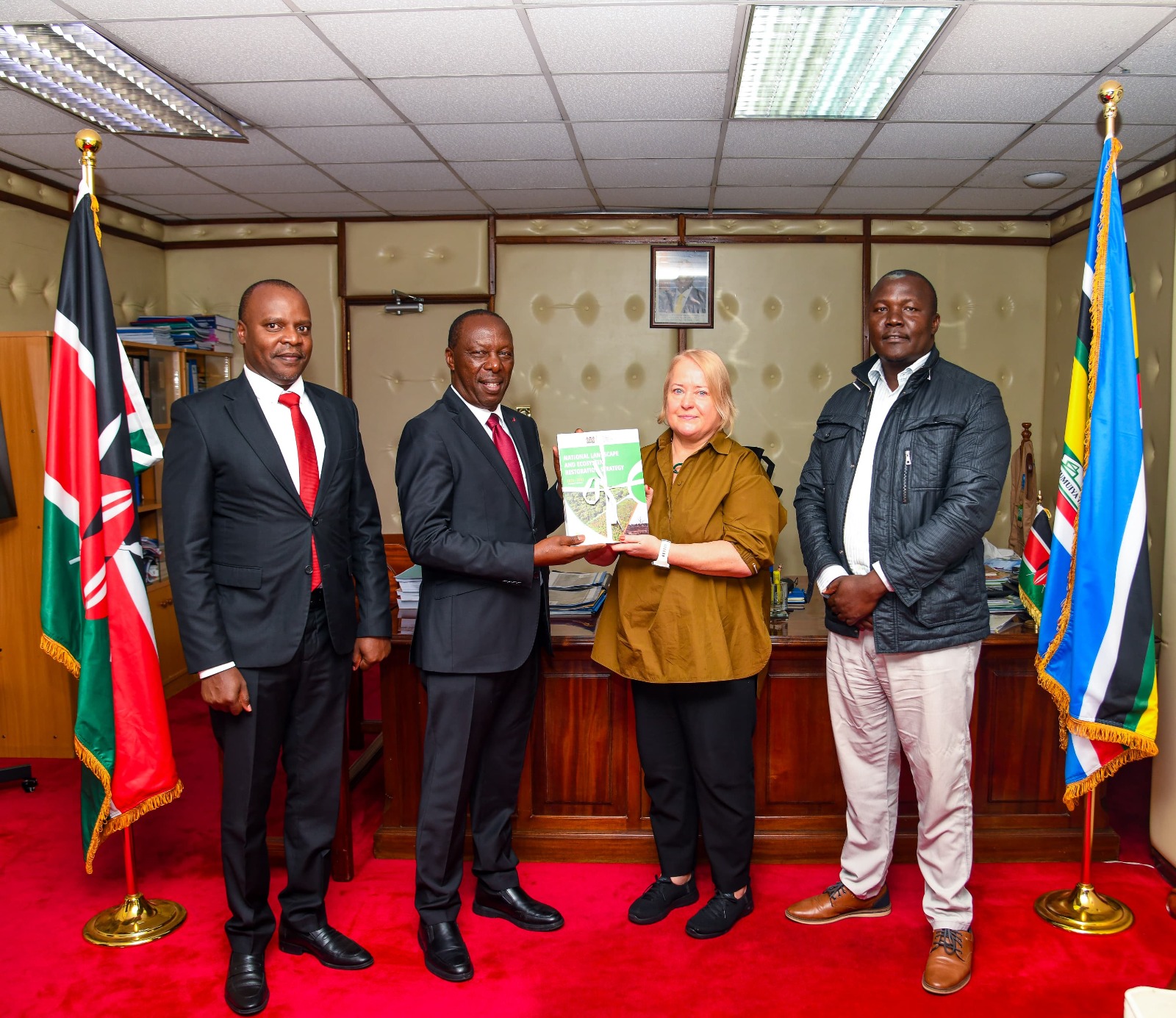 Forestry Principal Secretary Mr. Gitonga Mugambi hosted a high-level strategic meeting with representatives of the Food and Agriculture Organization (FAO), led by Ms. Tiina Vähänen, at the Ministry headquarters in Nairobi.